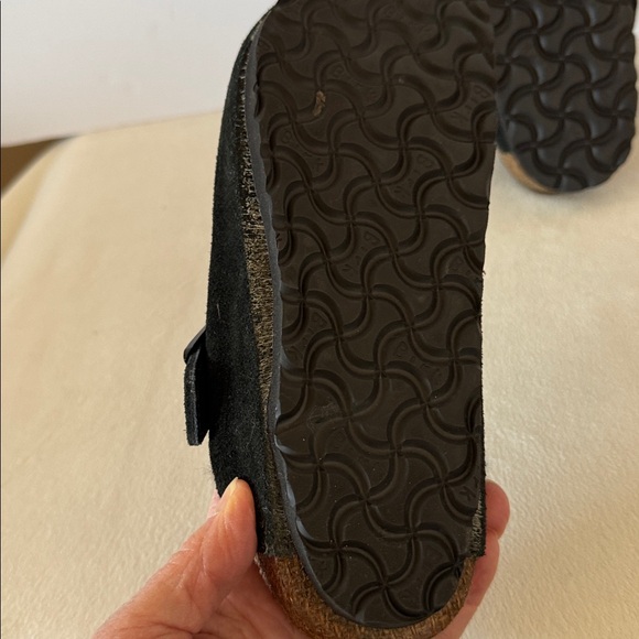 Suede clogs - Picture 7 of 8